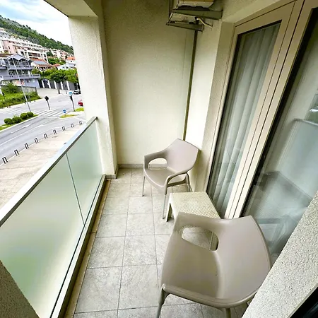 Stan Na Dan Apartment